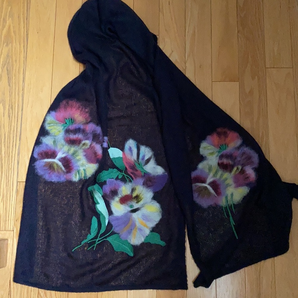 🧣NWT Anthropologie Navy Felted Bouquet Scarf - Picture 12 of 12